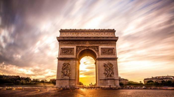 Little Boudoir Of Paris Champs-Elysees Bagian luar foto